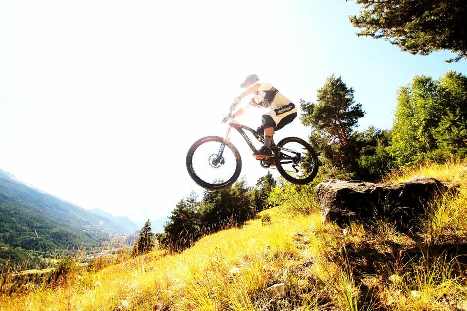 © la-norma-vtt-de-descente - OT La Norma