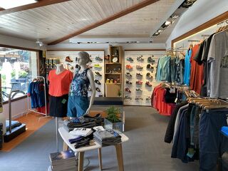 © Vue intérieure magasin été Norma Sports Intersport - Norma Sports - Intersport