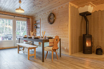 © la norma chalet la tanière enchantée location 8 personnes d'andrea laetitia - HMVT