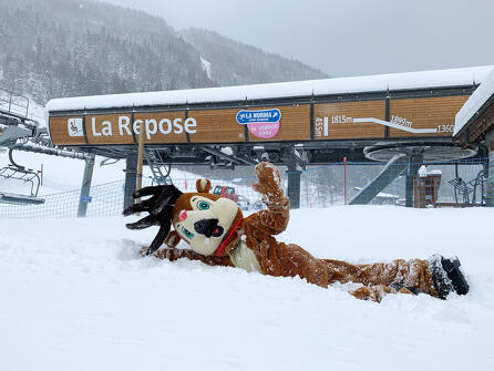 Balade de Timo dans le village