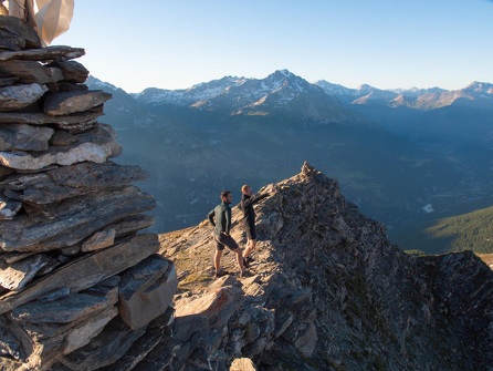 Hiking to the tip of La Norma