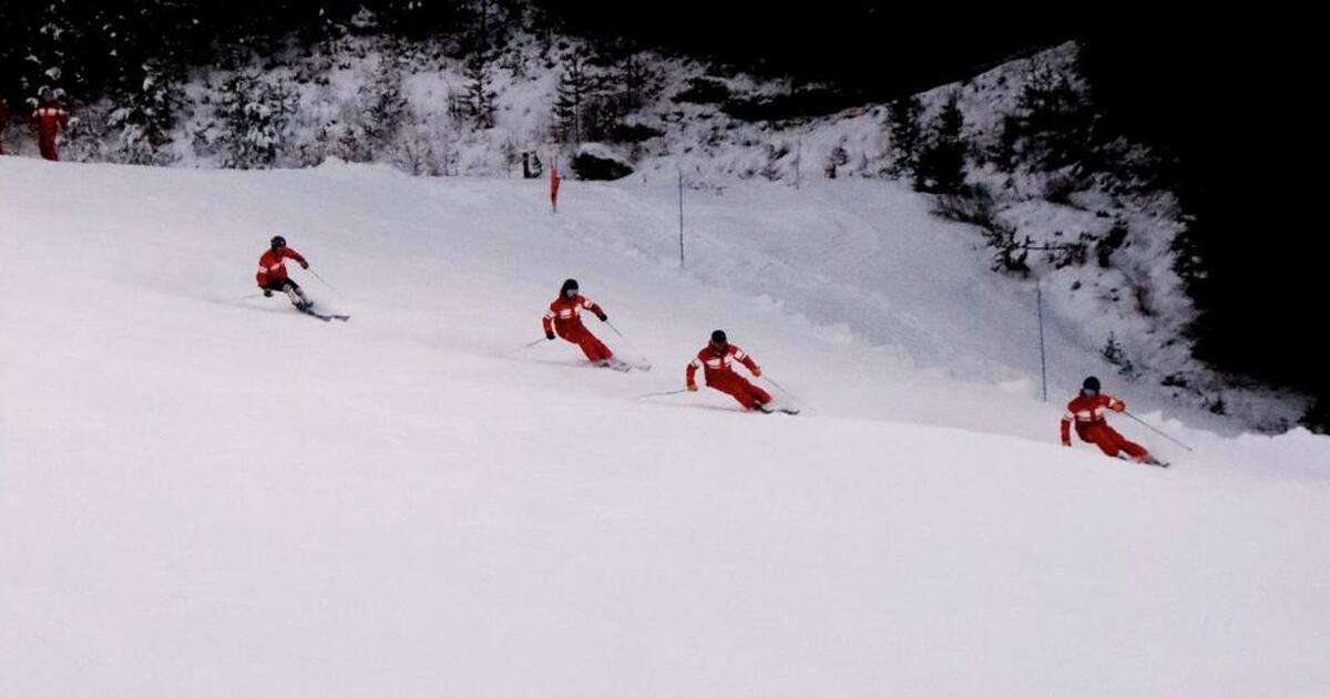 © Démonstration des moniteurs de l'Ecole de Ski Français_La Norma - E.Henry - ESF