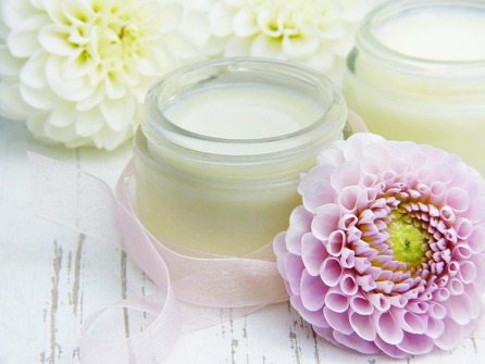 Création de cosmétiques : baume coup-de-soleil et huile réparatrice pour sportifs
