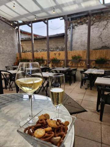 © Restaurant La Cascade in Avrieux - Jenn