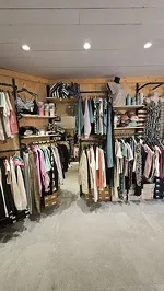 © Ticia, a clothing and accessories store in La Norma  Lbb